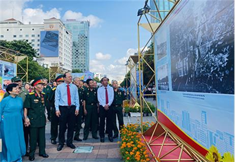 Khai mạc triển lãm Kỷ niệm 70 năm Chiến thắng Điện Biên Phủ
