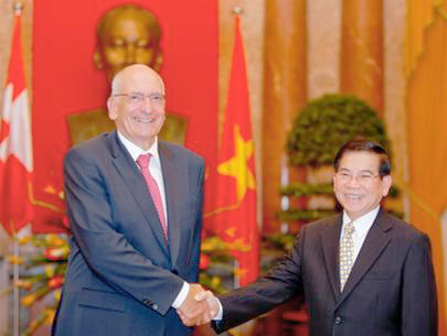 Tổng thống Liên bang Thụy Sĩ Pascal Couchepin và Chủ tịch nước Nguyễn Minh Triết - Ảnh: Việt Dũng