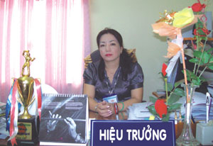 Cô Nguyễn Thị Mỹ Hậu - Hiệu trưởng nhà trường