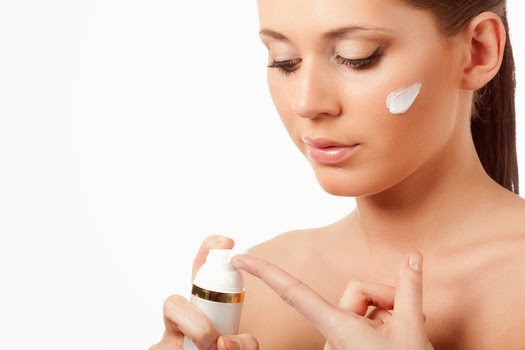 Kem chống lão hóa đắt tiền chưa chắc phát huy tác dụng trên da mặt bạn.