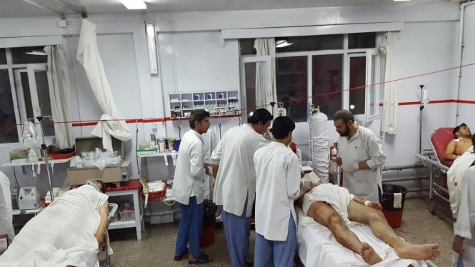 ĐH Mỹ ở Kabul bị tấn công, 12 người chết, 44 người bị thương 