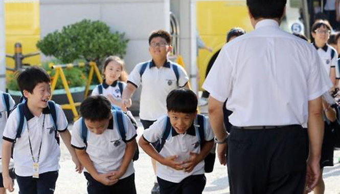 Seoul cấm giáo viên giao học sinh tiểu học bài về nhà 