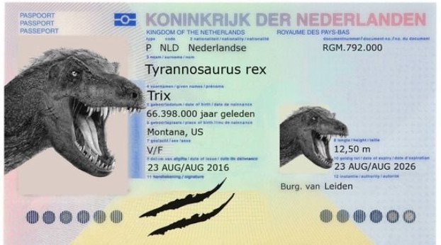 Hộ chiếu được Hà Lan cấp cho chú khủng long Trix. 