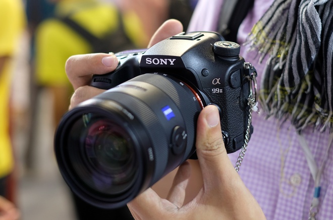 Sony Alpha A99 II về Việt Nam giá 70 triệu đồng
