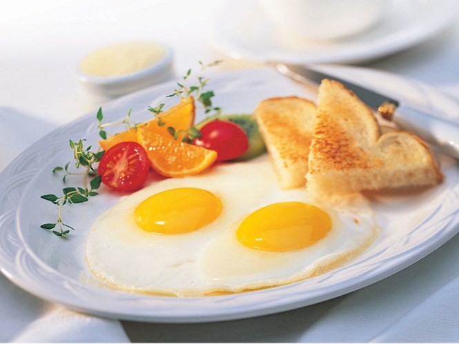 Bữa sáng giàu chất đạm giúp giảm cân  /// Ảnh: sockraina.com