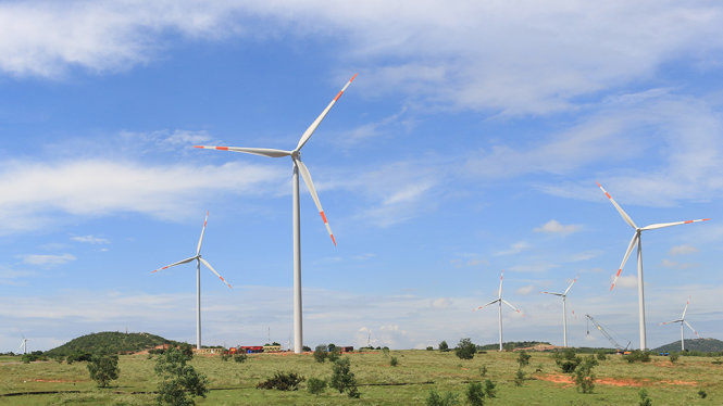 Nhà máy điện gió hơn 1.000 tỉ tại Bình Thuận hoạt động 