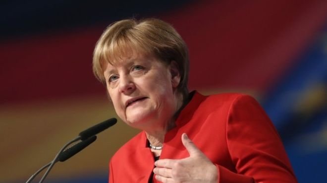 ​Thủ tướng Đức tán thành cấm mang mạng che mặt 