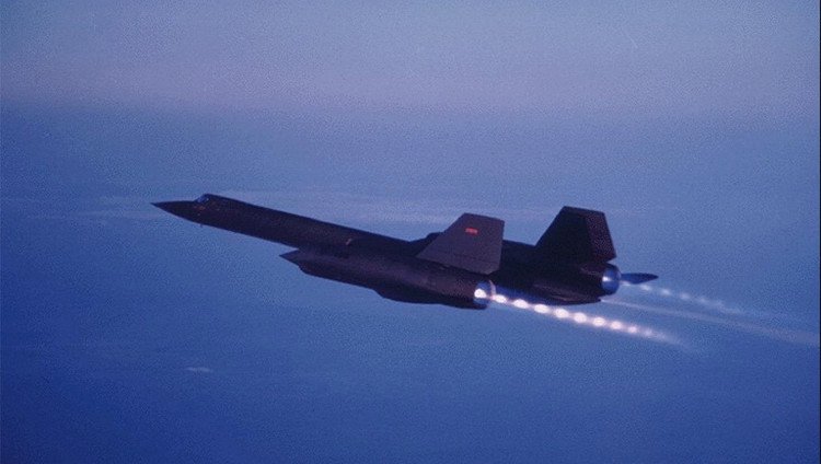 Máy bay SR-71 "Blackbird".