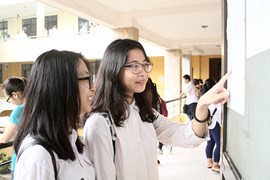 Hàng vạn học sinh thi thử THPT Quốc gia