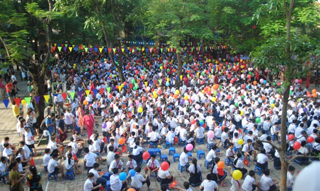 Dân số tăng nhanh, trường học Hà Nội quá tải