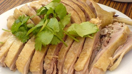 Trong Tết Đoan Ngọ, ở hầu hết các gia đình, họ đều mua vịt và chế biến thành nhiều món ăn khác nhau.