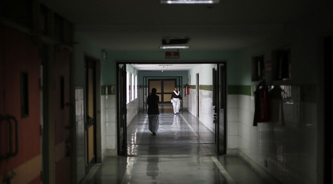 Bê bối y tế ở Ấn Độ: hơn 70 trẻ tử vong tại bệnh viện 