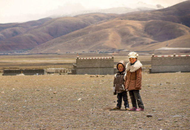 Nếu bạn từng lên voi xuống chó, sẽ thấy nhân tình thế thái vô thường ở Tây Tạng