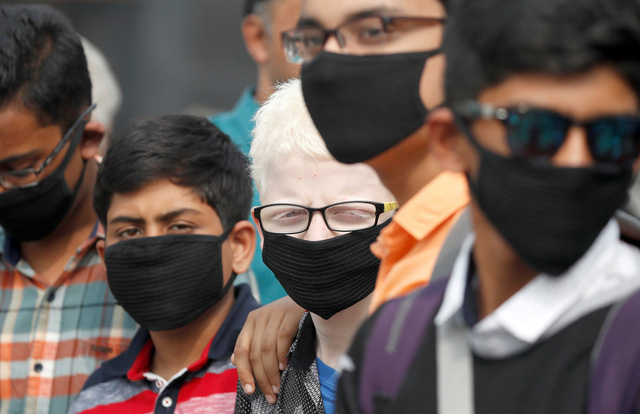 New Delhi tuyên bố tình trạng khẩn cấp vì ô nhiễm không khí - Ảnh 1.