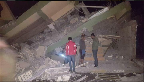 Hơn 100 người chết, 1.000 người bị thương vì động đất ở Iran - ảnh 1