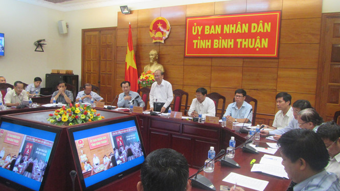 Đại diện cơ quan chức năng tỉnh Bình Thuận họp chuẩn bị ứng phó với bão số 14 /// Quế Hà