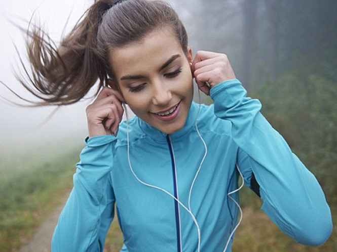 Âm nhạc với nhịp điệu nhanh thực sự có thể giúp tăng sức bền cho người chạy bộ /// Shutterstock