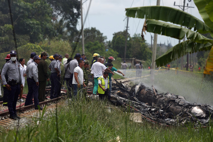 Máy bay rơi ở Cuba, hơn 100 hành khách có thể đã thiệt mạng - Ảnh 9.