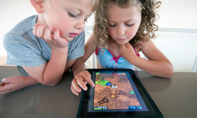 Trẻ em sử dụng thiết bị công nghệ, bao lâu là đủ? - Ảnh 2.