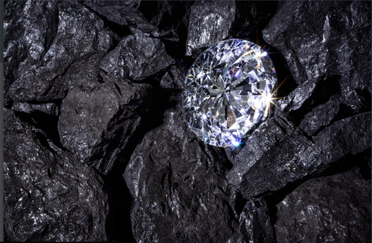 Trái đất giấu kỹ hàng ngàn tỉ tấn kim cương - Ảnh 1.