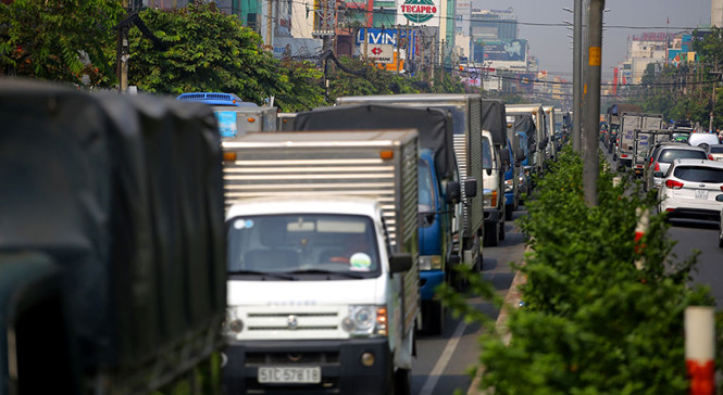 Cấm xe tải nhẹ lưu thông trong nội đô từ 6 - 9 giờ và từ 16 - 20 giờ nhằm giảm kẹt xe /// Ngọc Dương 