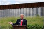 Ông Trump cam kết chấm dứt cấp quốc tịch cho trẻ em nhập cư sinh ở Mỹ