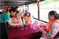 Thầy cô giáo “Du ngoạn sử xanh” trên kênh Nhiêu Lộc - Thị Nghè