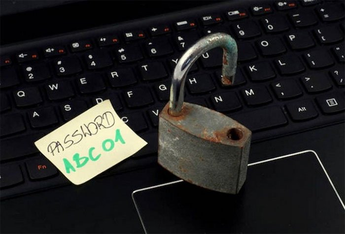 Nên kiểm tra tài khoản qua các công cụ trực tuyến để biết mật khẩu của họ có đang bị xâm phạm hay không.