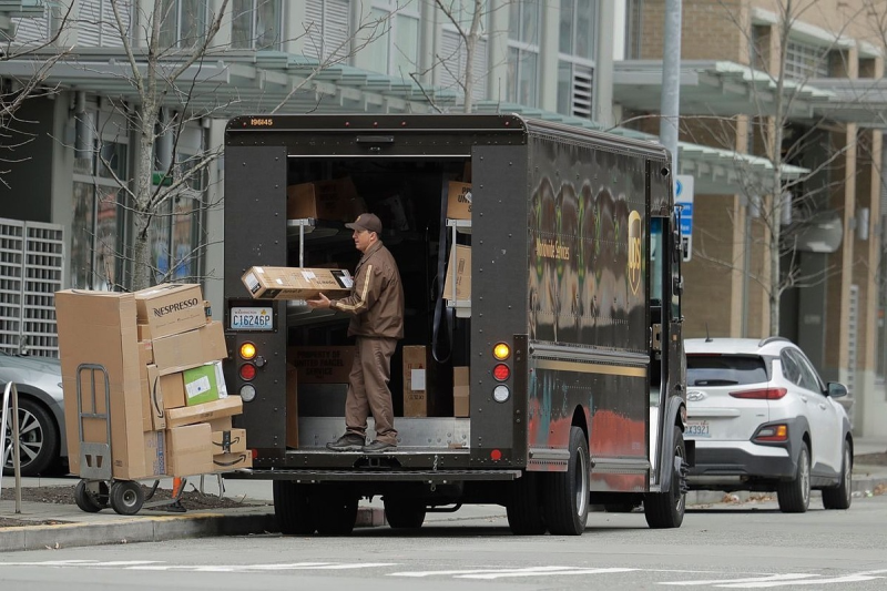 UPS đang chứng kiến bùng nổ giao hàng tận nhà tại Mỹ. Ảnh: AP