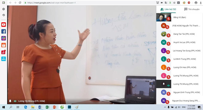 Thạc sĩ Lương Thị Nhung trong một buổi dạy trực tuyến /// Ảnh: NVCC
