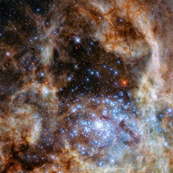 Chòm sao R136, nơi có 9 ngôi sao quái vật với khối lượng gấp 100 lần Mặt trời