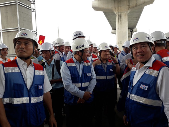 Phó Thủ tướng Phạm Bình Minh thị sát tuyến metro số 1,gỡ vướng các dự án vốn ODA - ảnh 2