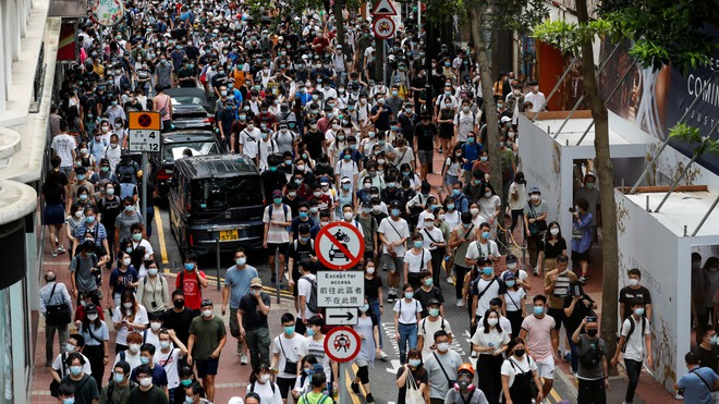 Người biểu tình phản đối luật an ninh quốc gia tại Hồng Kông ngày 1.7 /// Reuters