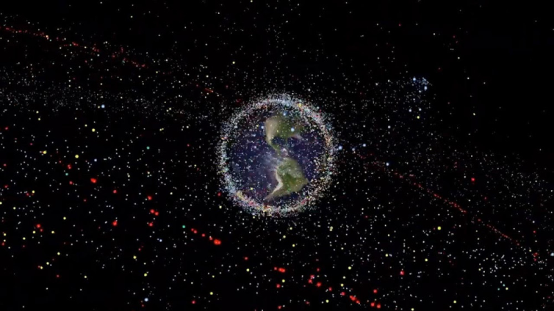 Xung quanh Trái Đất là một bãi rác không gian đang dần trở nên đông đúc