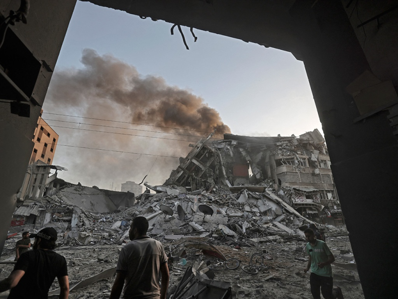 Đống đổ nát tại Dải Gaza sau cuộc không kích của Israel  /// Ảnh: AFP