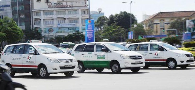 TPHCM sử dụng taxi vận chuyển bệnh nhân ảnh 2