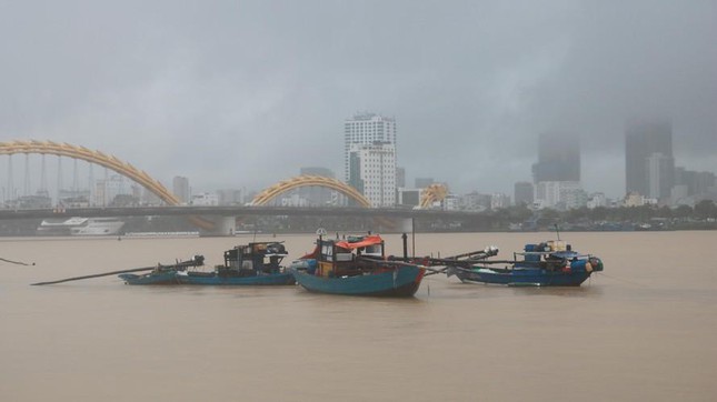 Áp thấp mạnh thành bão số 6, đổ bộ từ Thừa Thiên Huế đến Quảng Ngãi ảnh 2