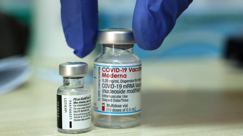 Mỹ mở rộng chương trình tiêm vắc xin bổ sung, cho phép tiêm trộn - ảnh 1