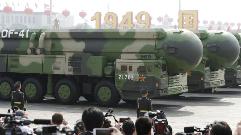 Trung Quốc công bố lập trường không tấn công hạt nhân phủ đầu - ảnh 1