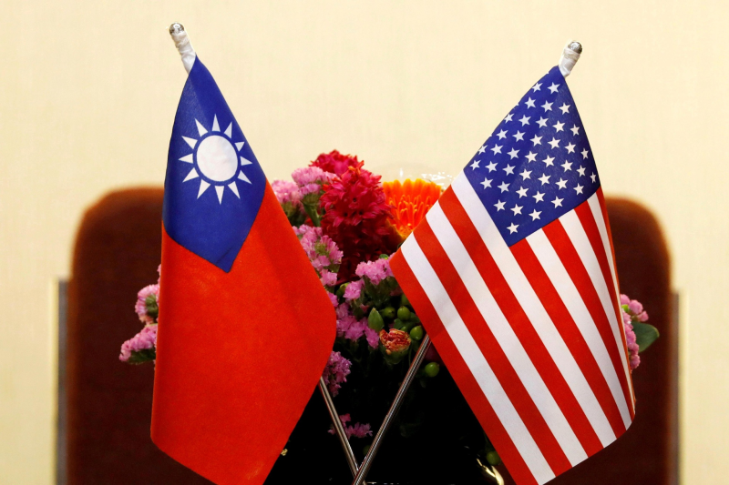 Trung Quốc muốn Mỹ ngừng đàm phán chất bán dẫn với Đài Loan - ảnh 1