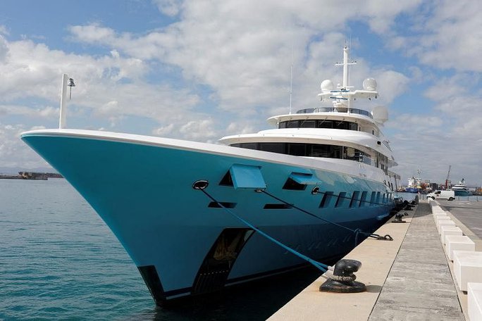 Siêu du thuyền của doanh nhân Nga bị bán với “giá bèo” - Ảnh 1.