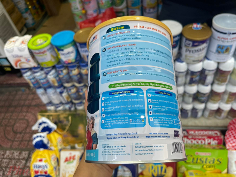 Một số sản phẩm sữa non thành phần trên bao bì khác xa những lời quảng cáo của người bán