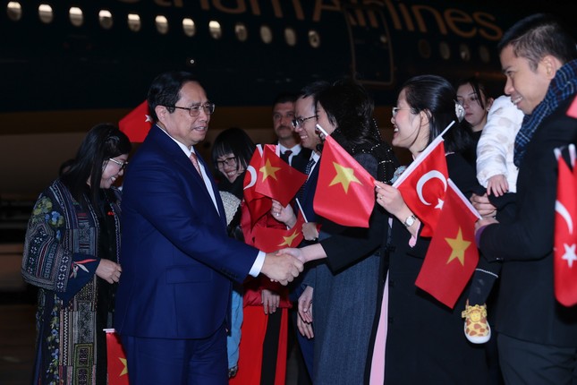 Thủ tướng đến Ankara, bắt đầu chuyến thăm chính thức Thổ Nhĩ Kỳ ảnh 3